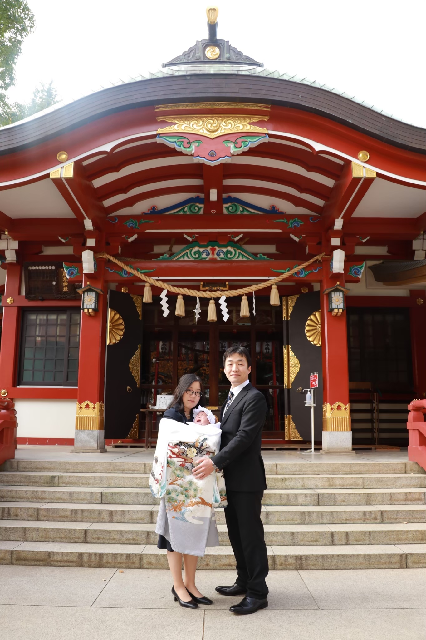 お宮参り 祝い着に包まれた赤ちゃんの出張撮影